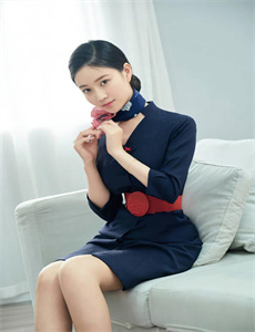 美女武士