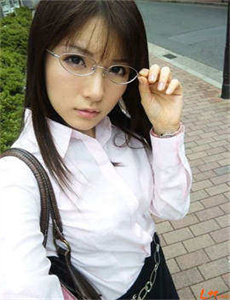 美女黄片